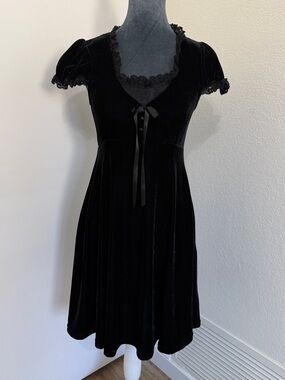 KILLSTAR XS Black Velvet Lace Babydoll Skater Dress Goth Lolita